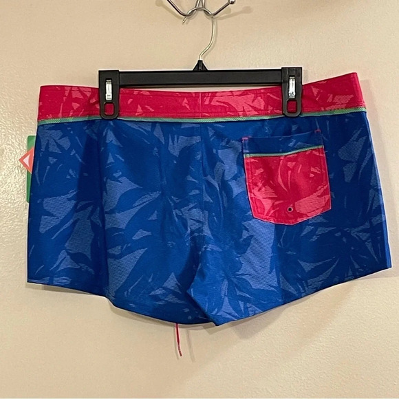 ROXY Pop Surf Boardshorts in Princess‎ Blue Texture Flower - Picture 6 of 10